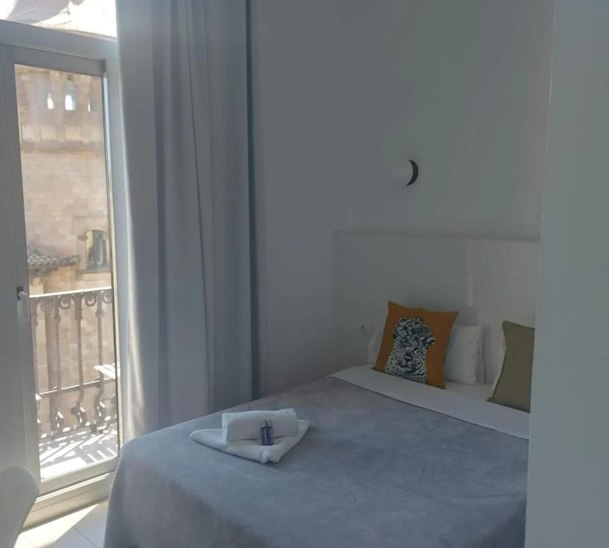 Hostal Argo Barcelona 2*,