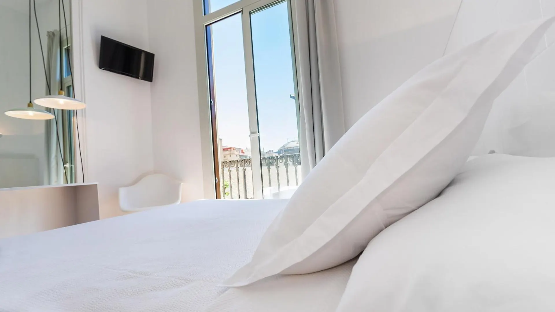 ** Konukevi Hostal Argo Barselona İspanya