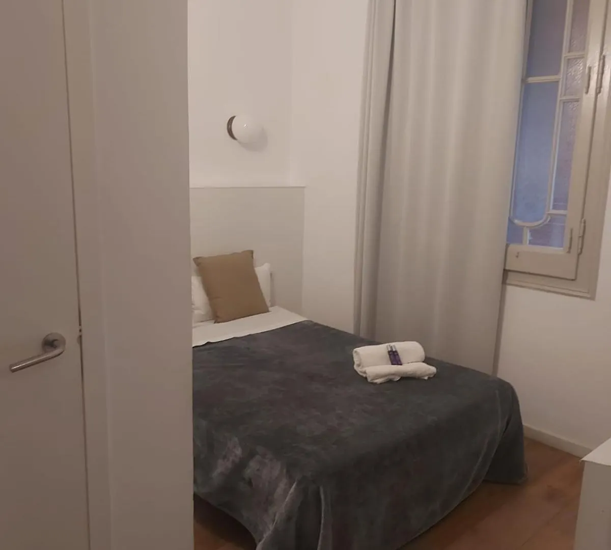 Hostal Argo Barcelona Casa de hóspedes